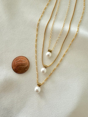 Dainty Gold Filled Modern Pearl Pendant Necklace - June Birthstone - Figaro Box Chain