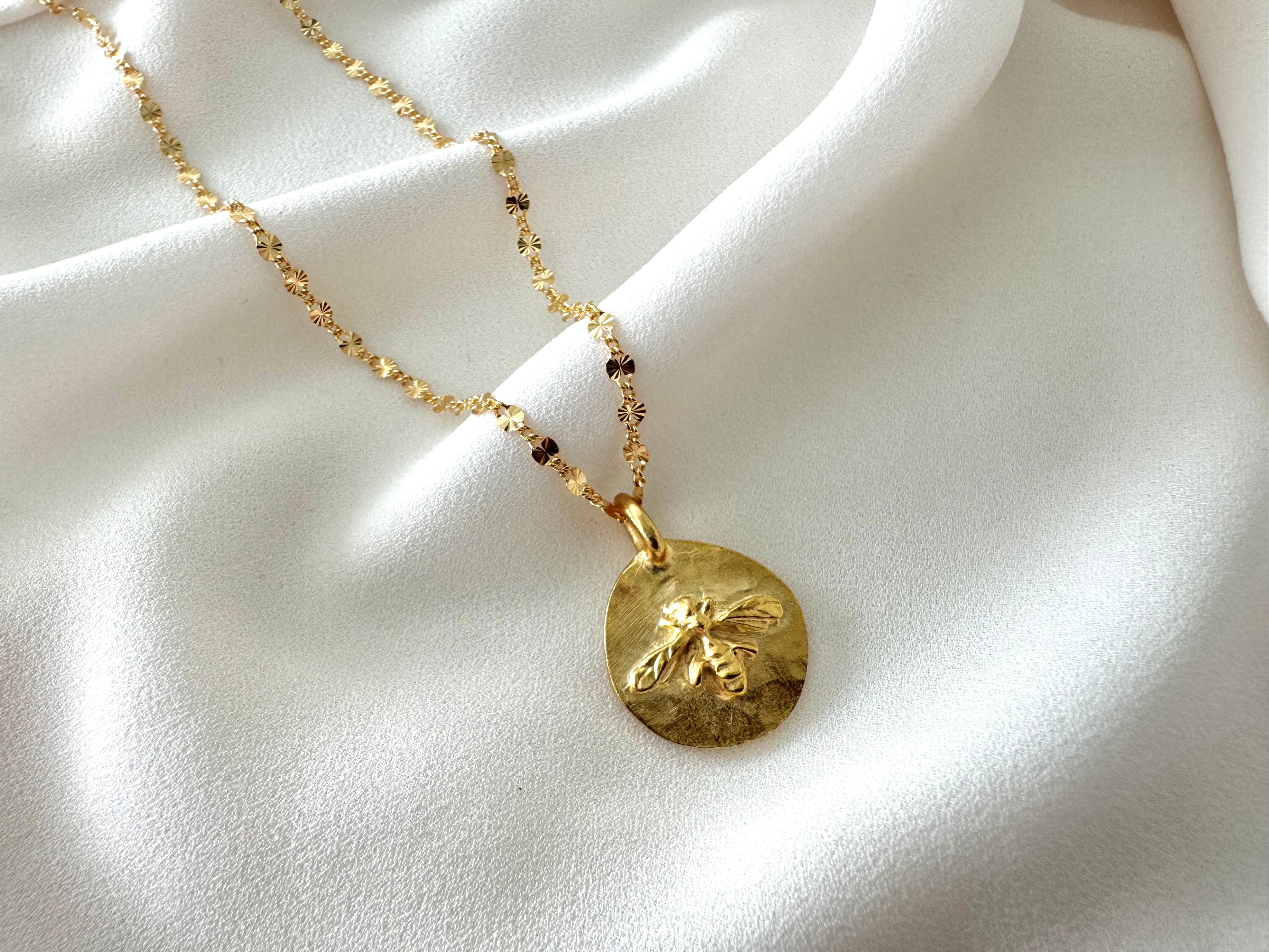 Gold Honey Bee Pendant Necklace - Gold Filled Chain - Figaro Box Paperclip Sunburst