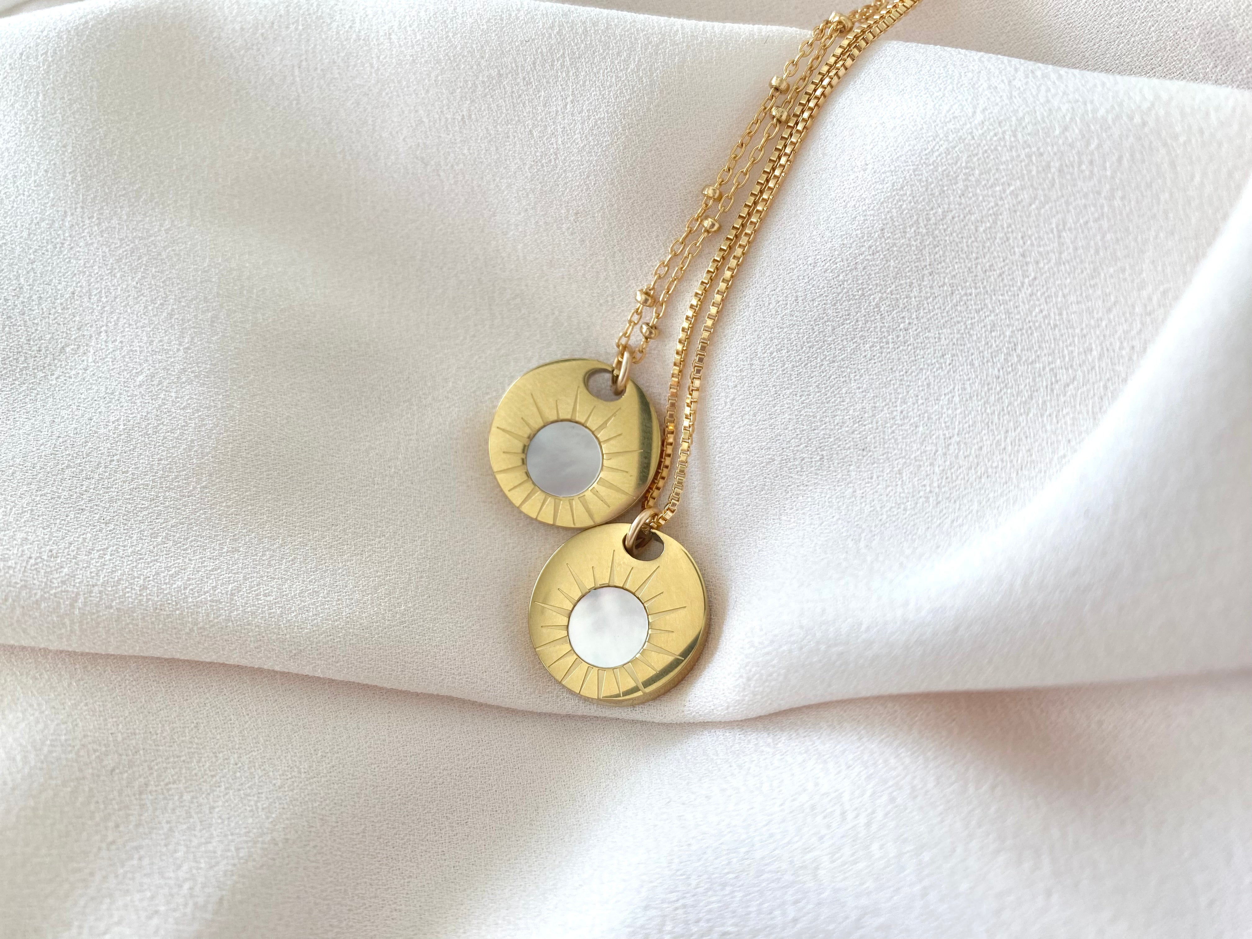 Gold Filled Medallion Coin Necklace Mother of Pearl Pendant Minimalist Layering Necklaces Thick Chunky Gold Coin Pendant Necklace Sun Disc
