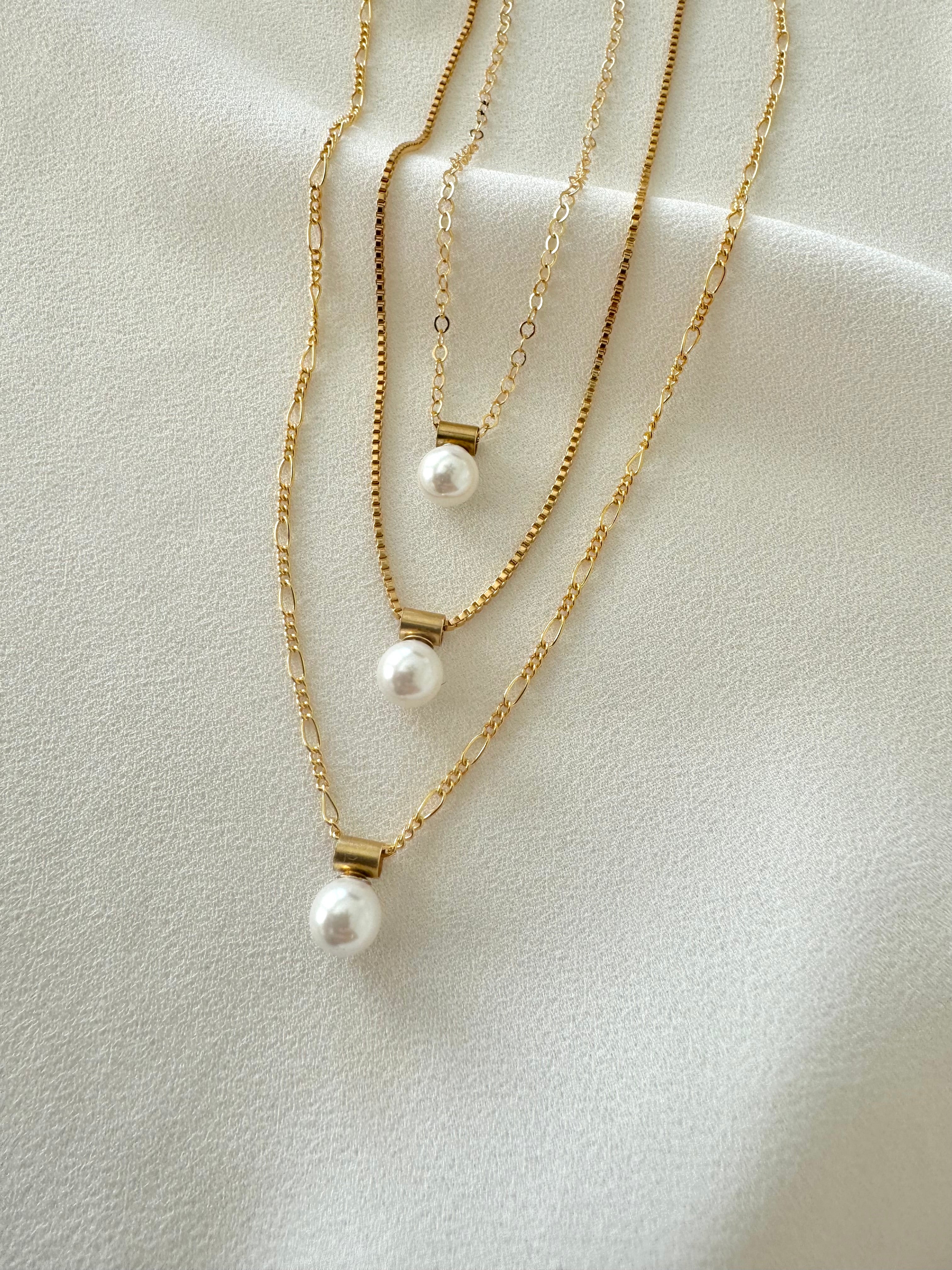 Dainty Gold Filled Modern Pearl Pendant Necklace - June Birthstone - Figaro Box Chain