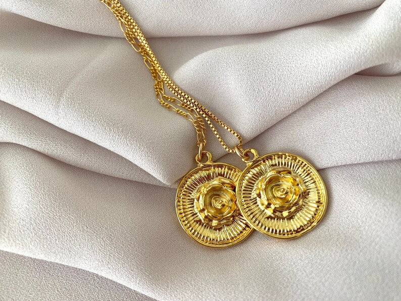 Gold 3D Rose Flower Medallion Necklace - Gold Filled Paperclip Box Figaro Chain