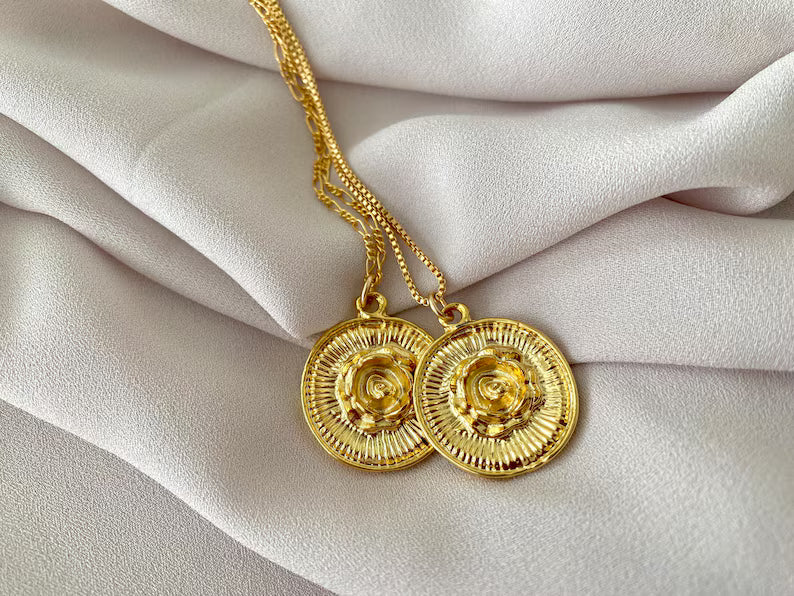 Gold 3D Rose Flower Medallion Necklace - Gold Filled Paperclip Box Figaro Chain