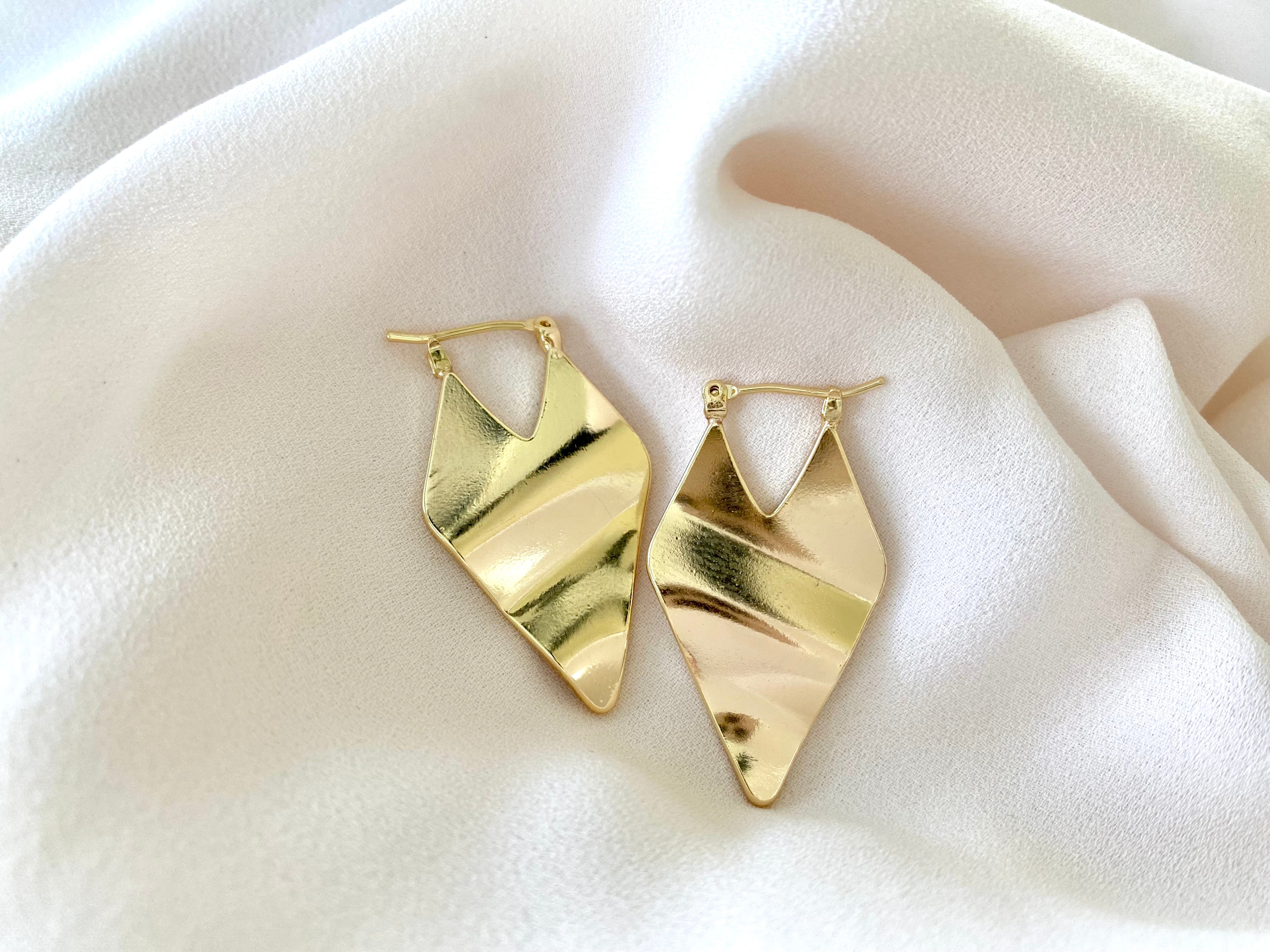 Gold Filled Geometric Flag Modern Hoop Earrings