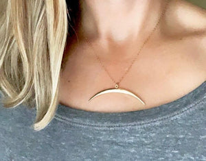 Wide Crescent Arch Pendant Necklace - Gold