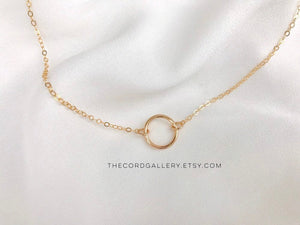 Dainty Gold Filled Circle Pendant Necklace