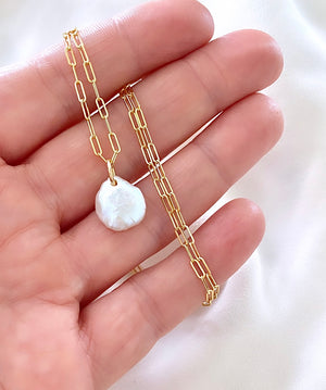 Dainty Freshwater Pearl Pendant Necklace - Gold Filled - June Birthstone - Modern Pearl Necklace
