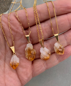 Raw Ombre Citrine Pendant Necklace - Gold