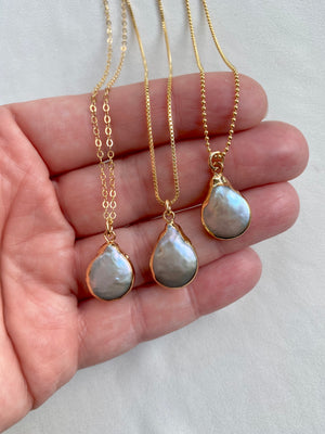 Genuine Baroque Pearl Pendant Necklace - Gold