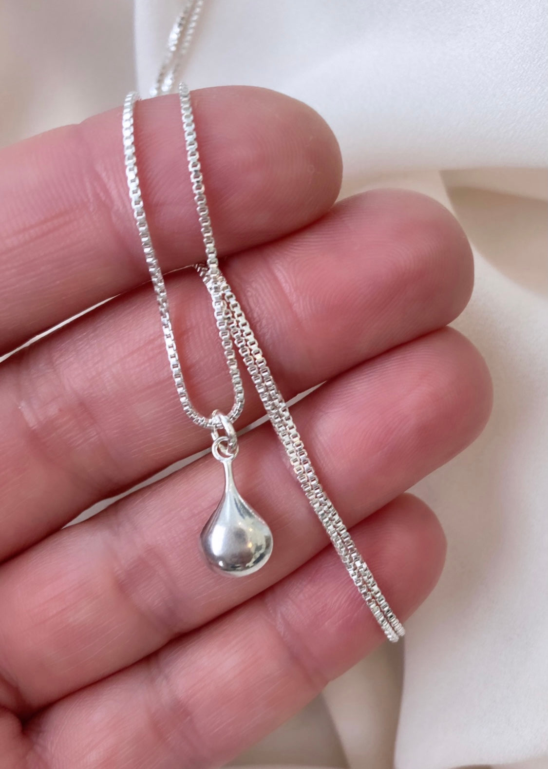 Minimalist Sterling Silver Teardrop Necklace