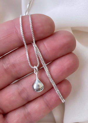 Minimalist Sterling Silver Teardrop Necklace