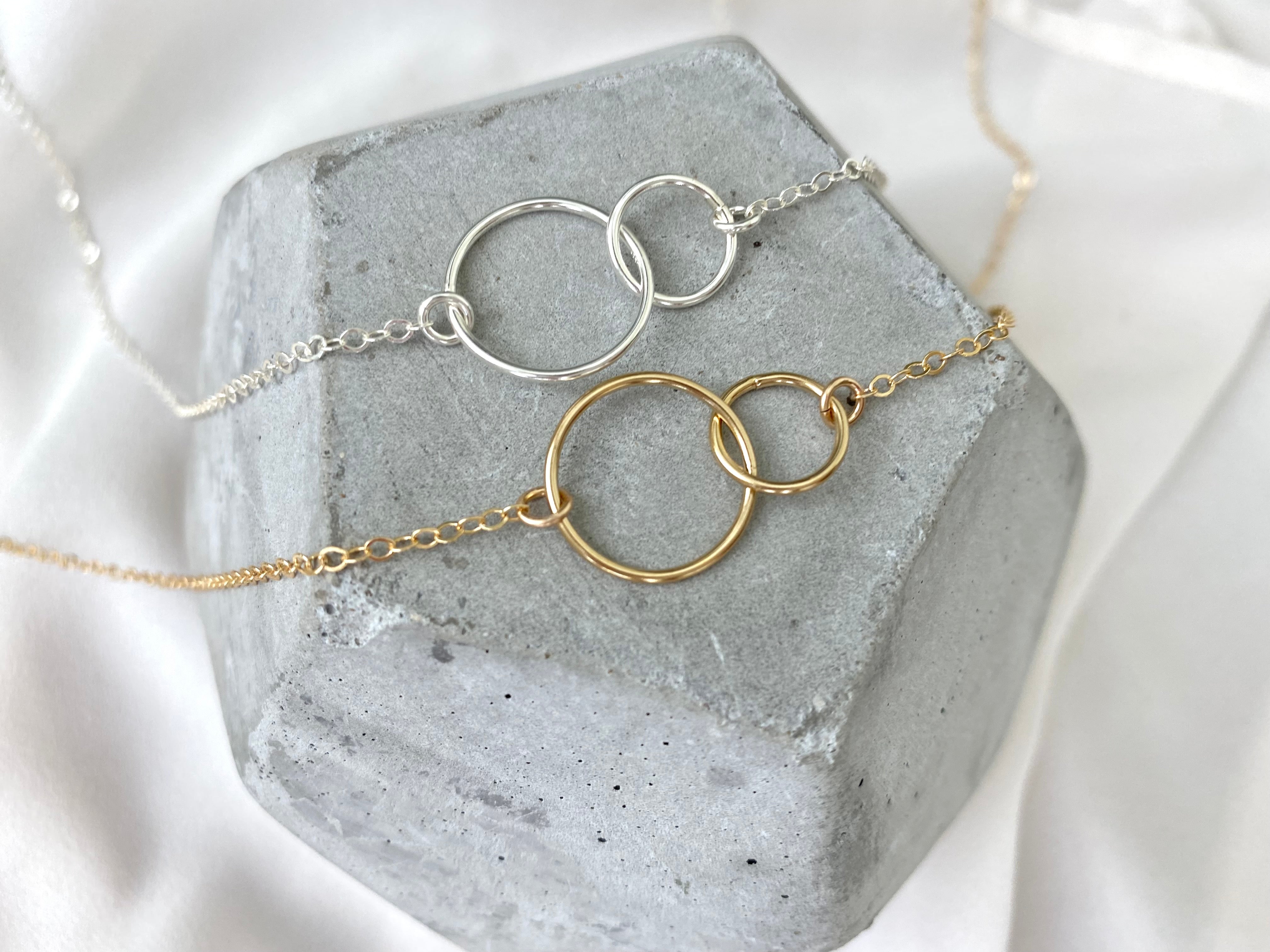 Dainty Linked Circles Pendant Necklace - Sterling Silver or Gold Filled