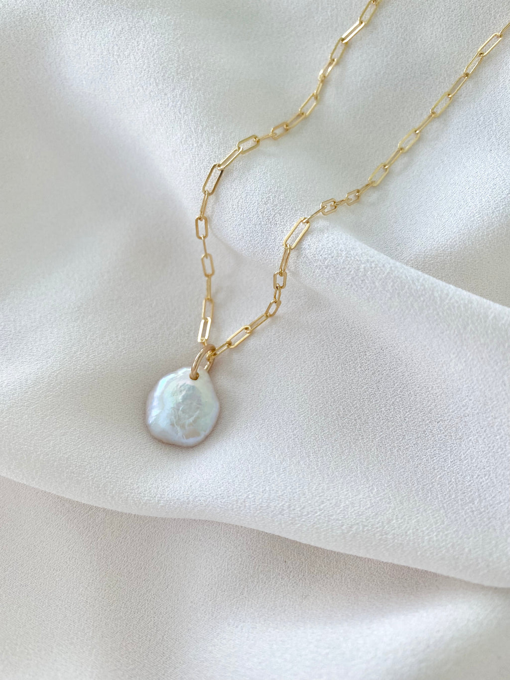 Dainty Freshwater Pearl Pendant Necklace - Gold Filled - June Birthstone - Modern Pearl Necklace