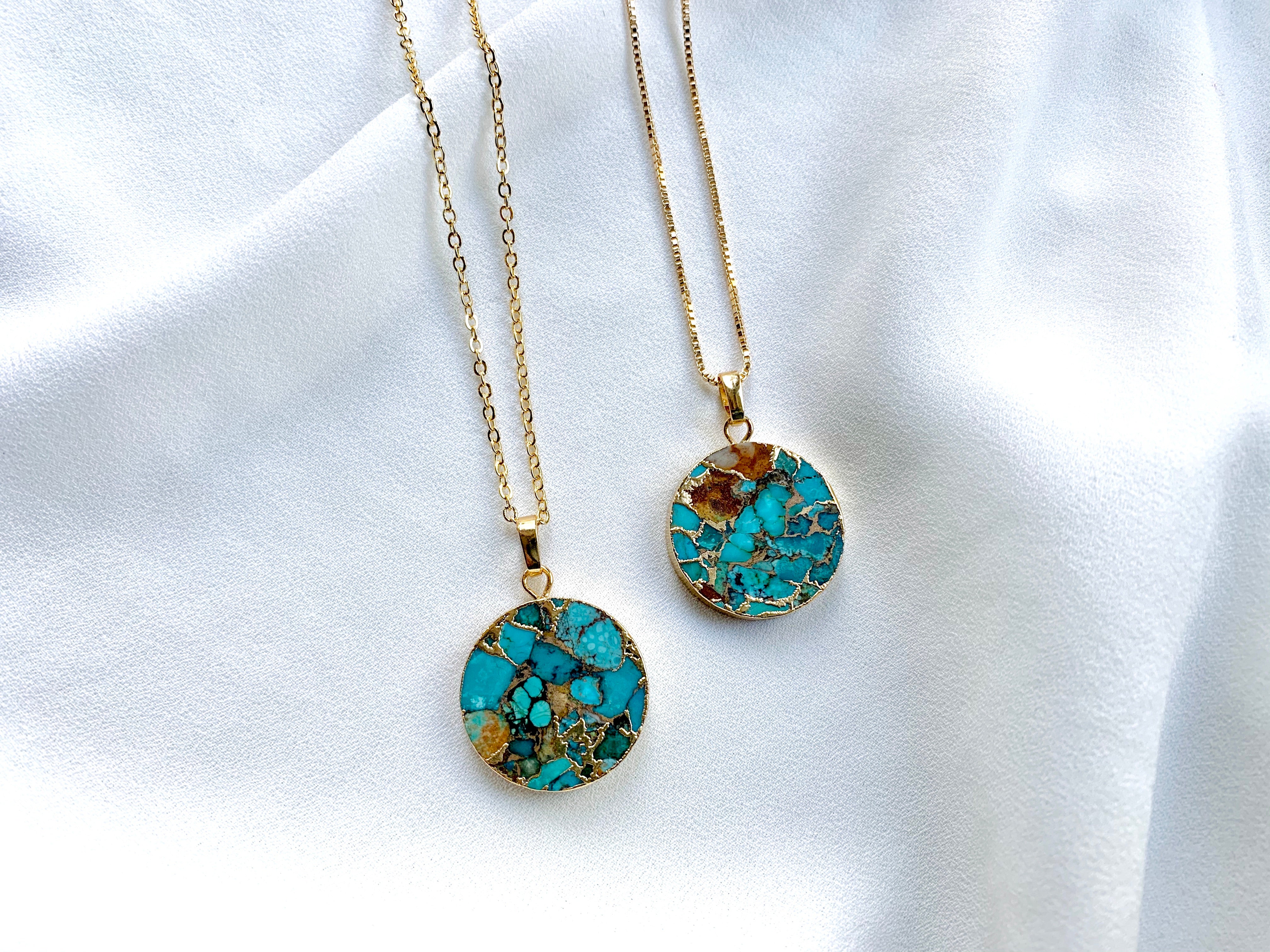 Raw Mojave Turquoise Medallion Circle Necklace - Gold Chain